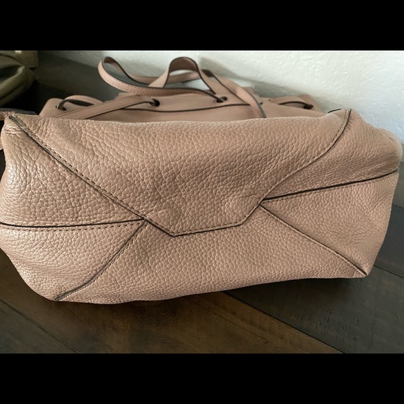 Micheal Kors Junie Medium size Flap Backpack; Trendy Women's backpack - Picture 8 of 12